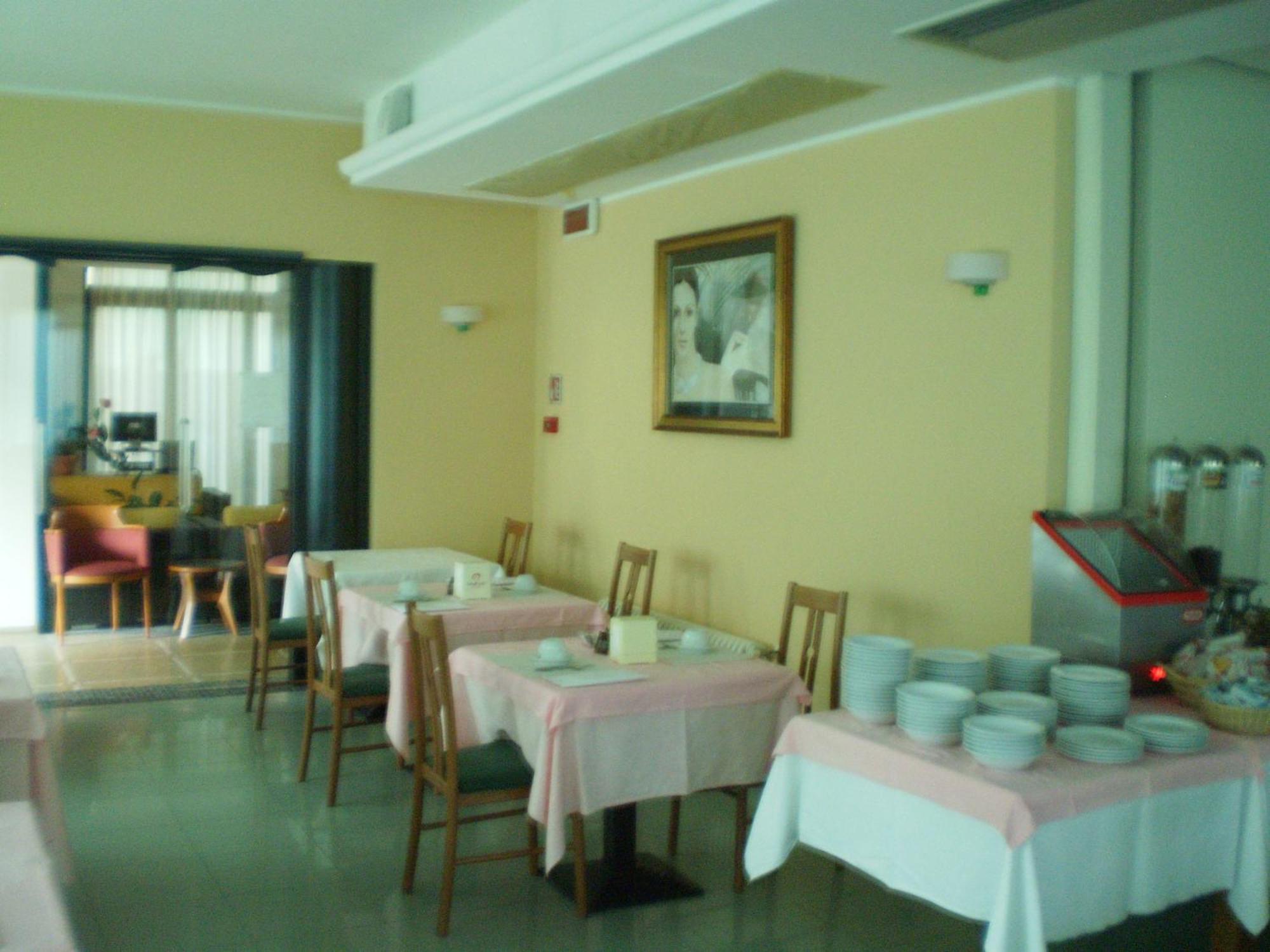 La Perla B&B Hotel 로세토데글리아브루찌 외부 사진